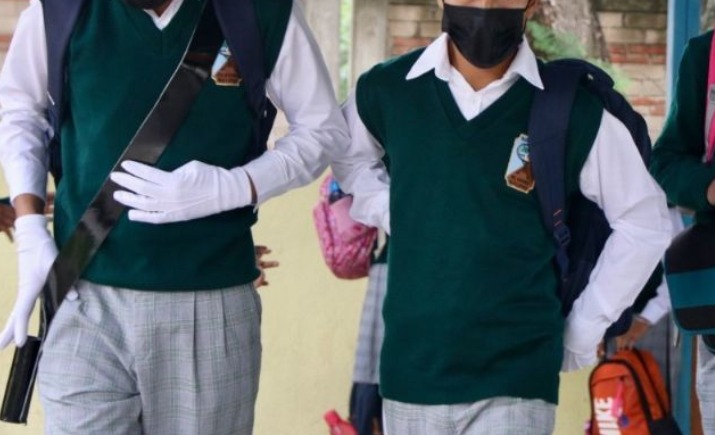 Habrá uniforme neutro en escuelas para CDMX