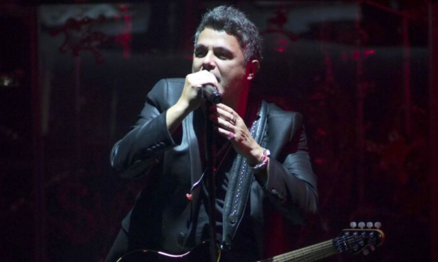 Alejandro Sanz reaparece con mensaje