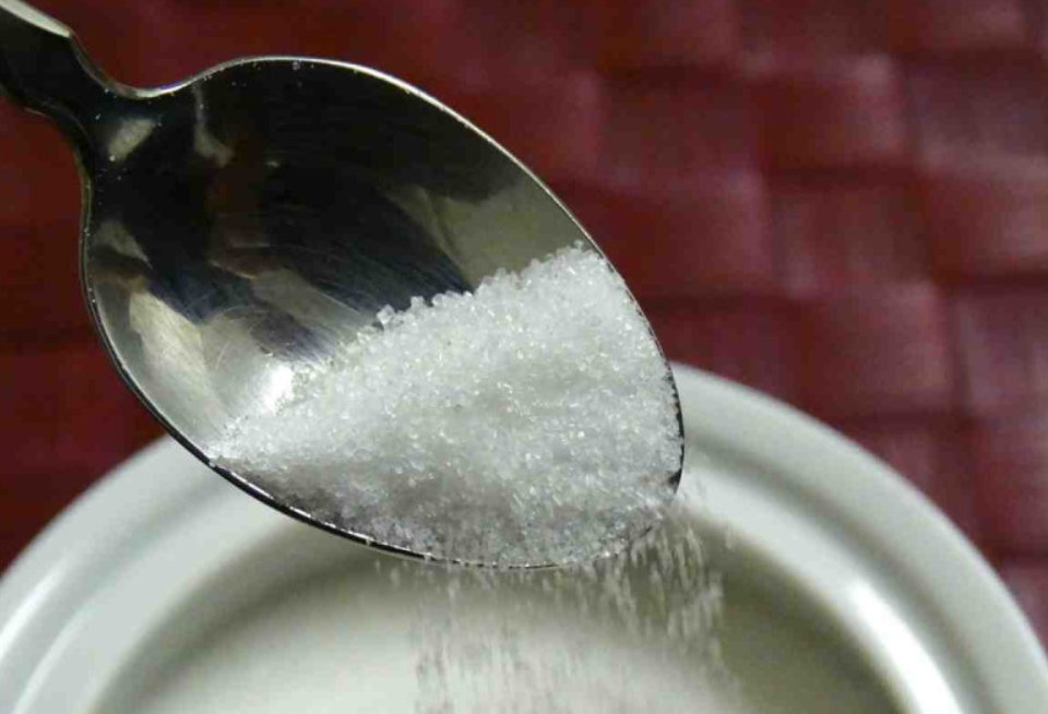 Encuentran edulcorante que podría ser cancerígeno, alerta la OMS
