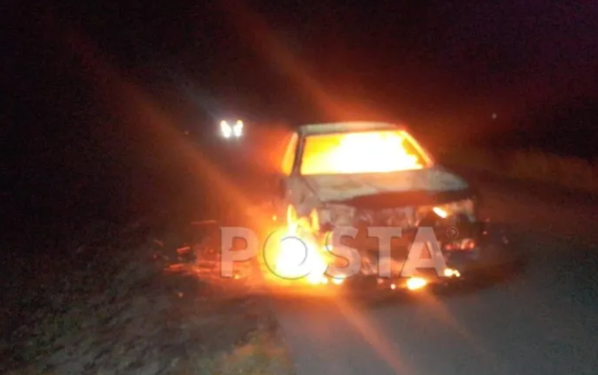 Hallan dos personas calcinadas dentro de un vehículo en Nuevo León