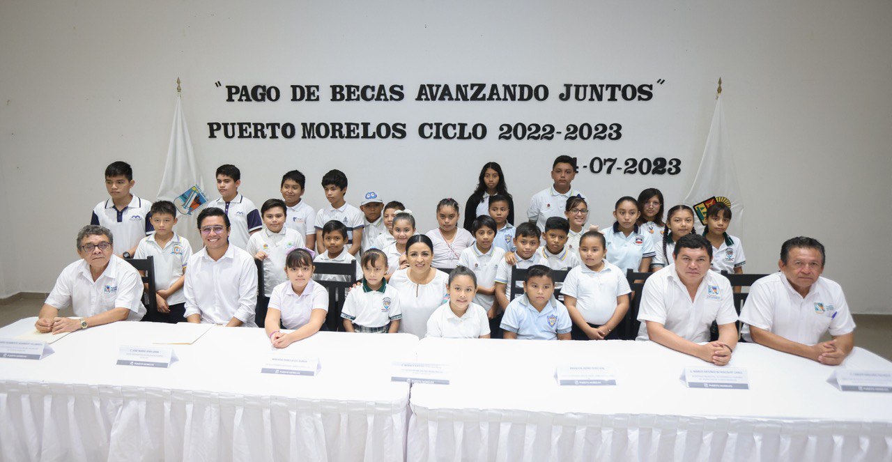 Cumple Blanca Merari con entrega de becas escolares “Avanzando Juntos” en Puerto Morelos