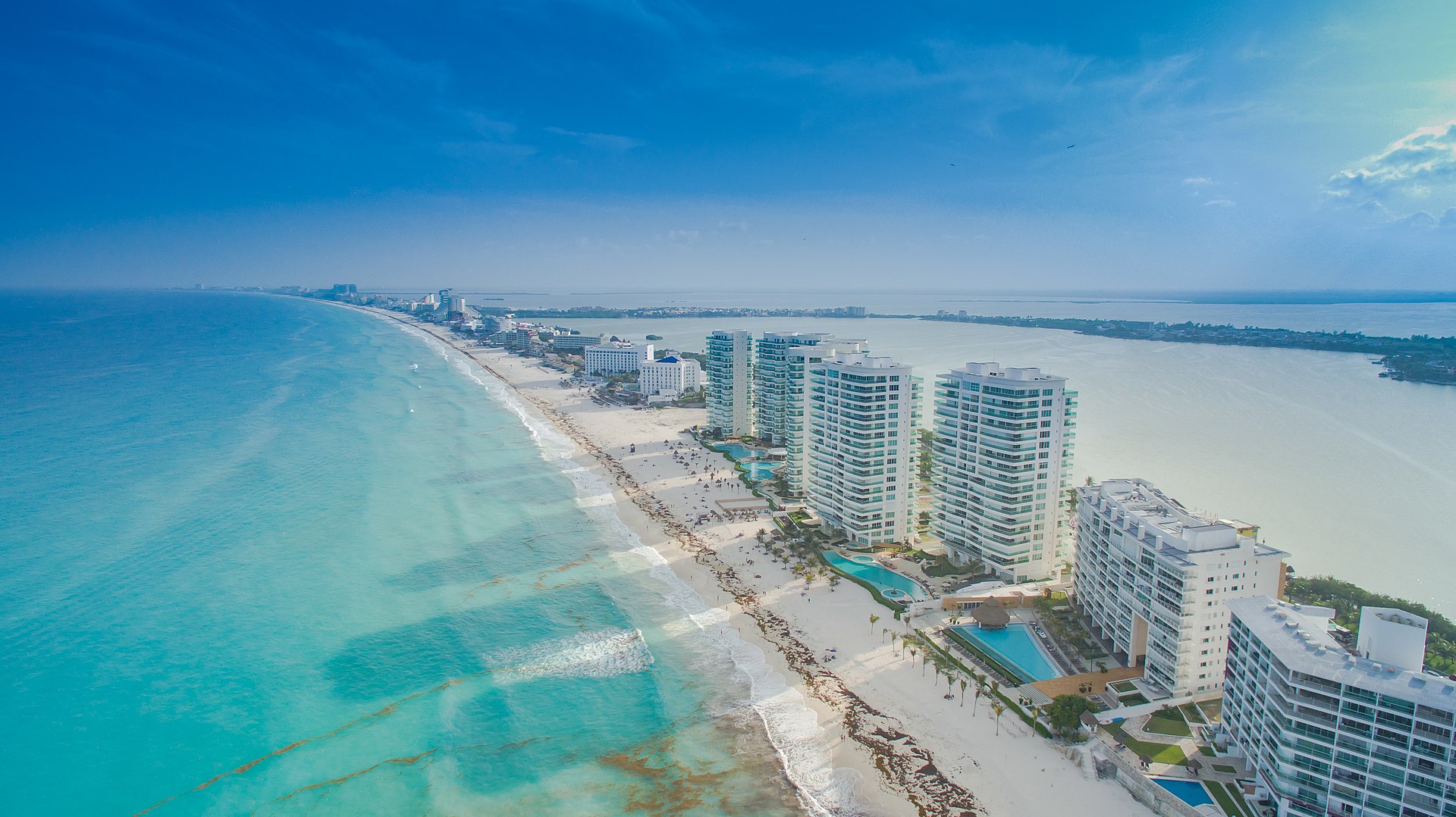 ¡Visita Cancún! bajaron las tarifas aéreas