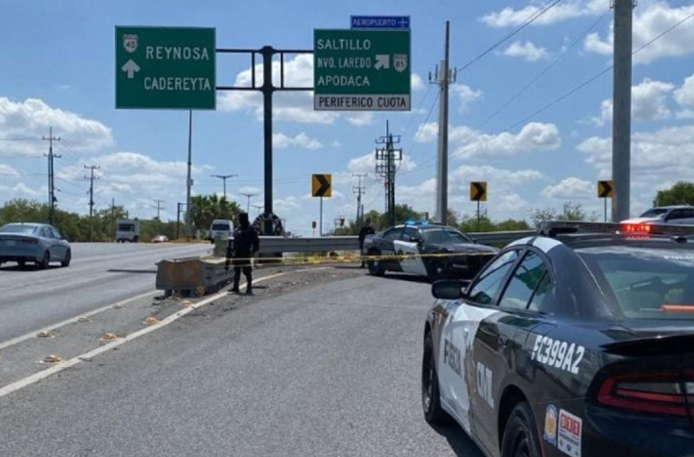 Abandonan hielera con restos de mujer en Nuevo León