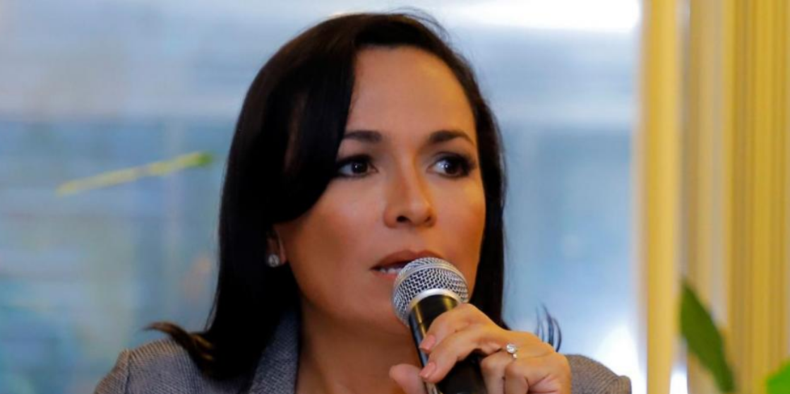 Por Irregulares; invalidan contratos millonarios de Laura Fernández