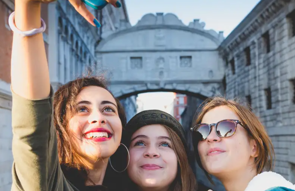 Piden habitantes a turistas no visitar más Venecia