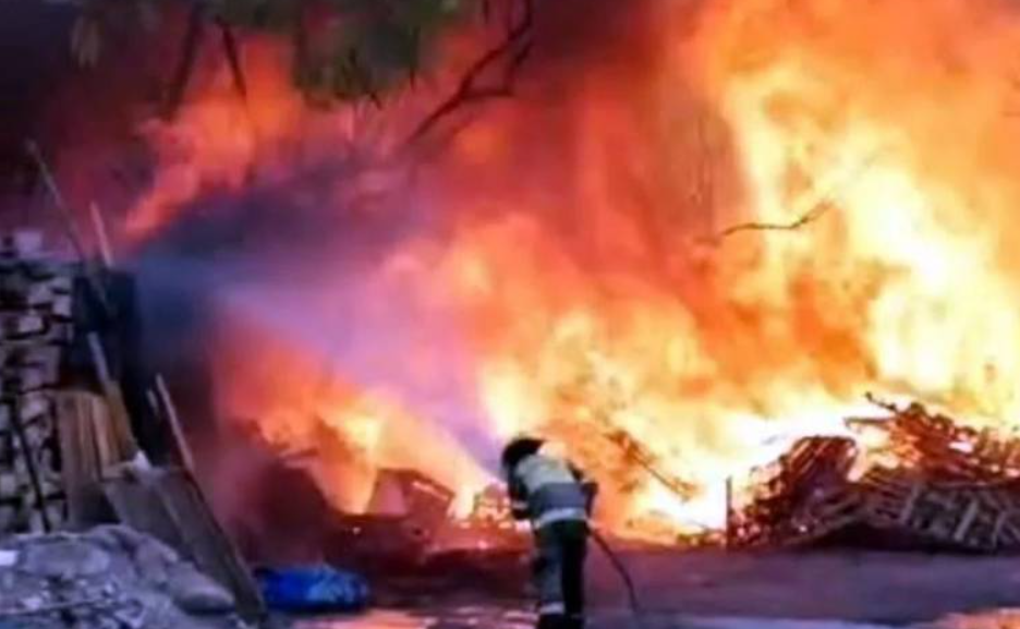 Incendio en Nuevo León deja a familias sin hogar