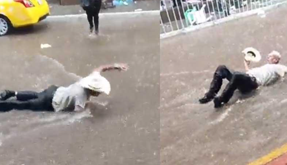 Hombre ‘nada’ de crol y dorso en corriente de agua en Arandas, Jalisco