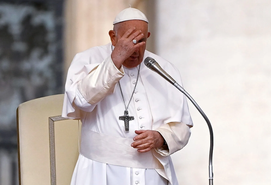 Papa Francisco recordó a migrantes latinoamericanos en Francia