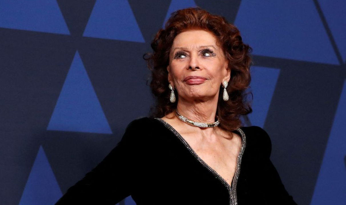 Sophia Loren es operada por fractura de cadera tras accidente