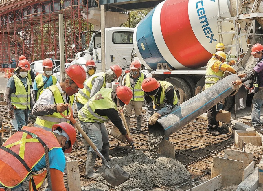 Empresarios rechazan reducción de jornada laboral de trabajadores mexicanos
