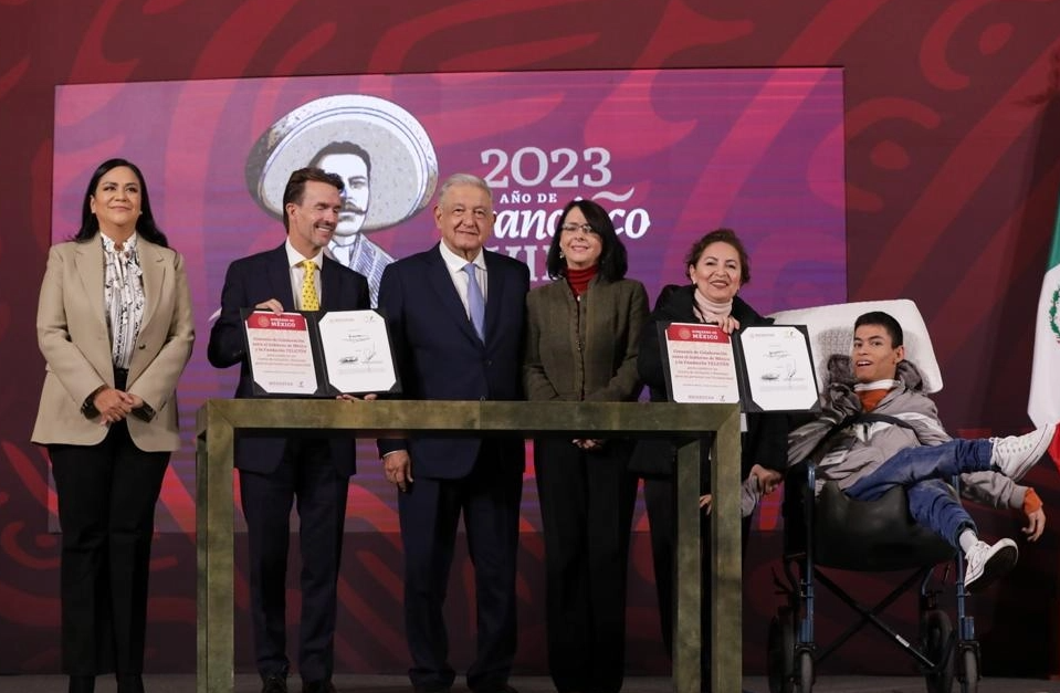 Gobierno federal firma convenio con Fundación Teletón