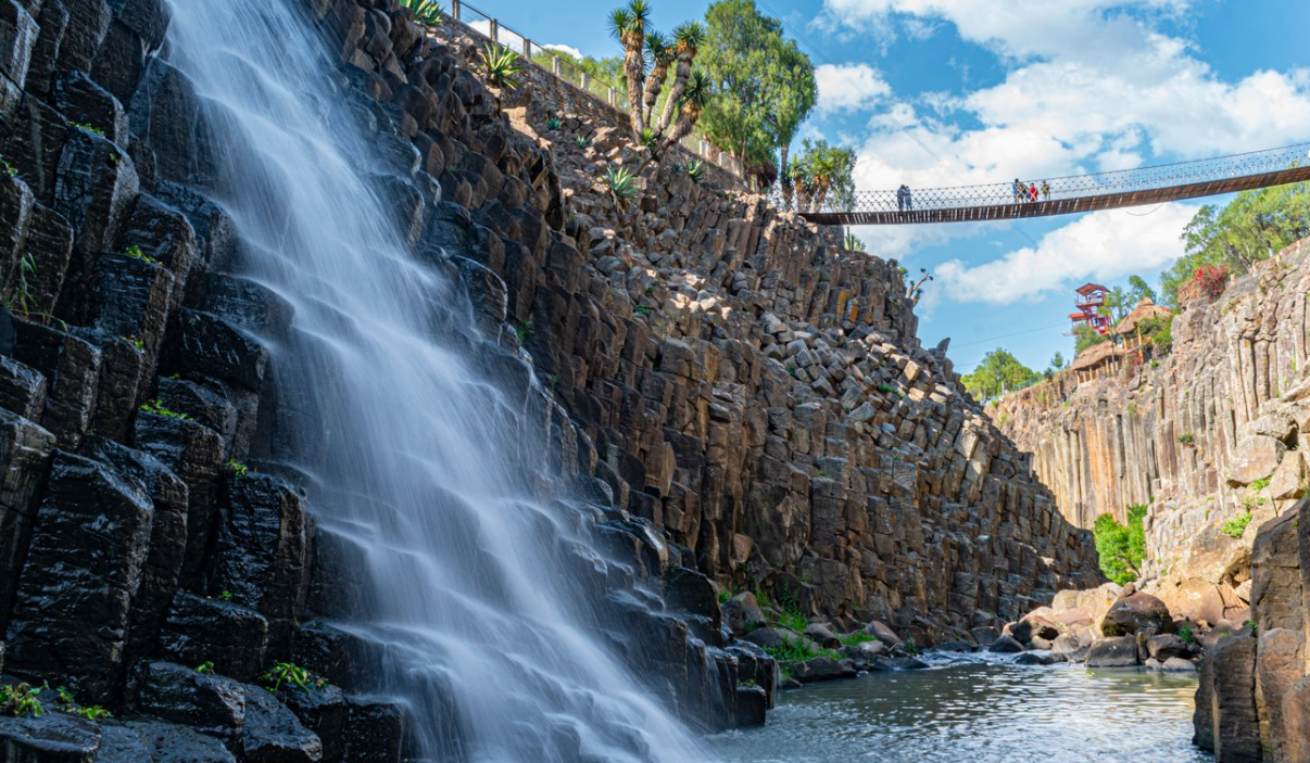 Restauranteros de Hidalgo se preparan en turismo