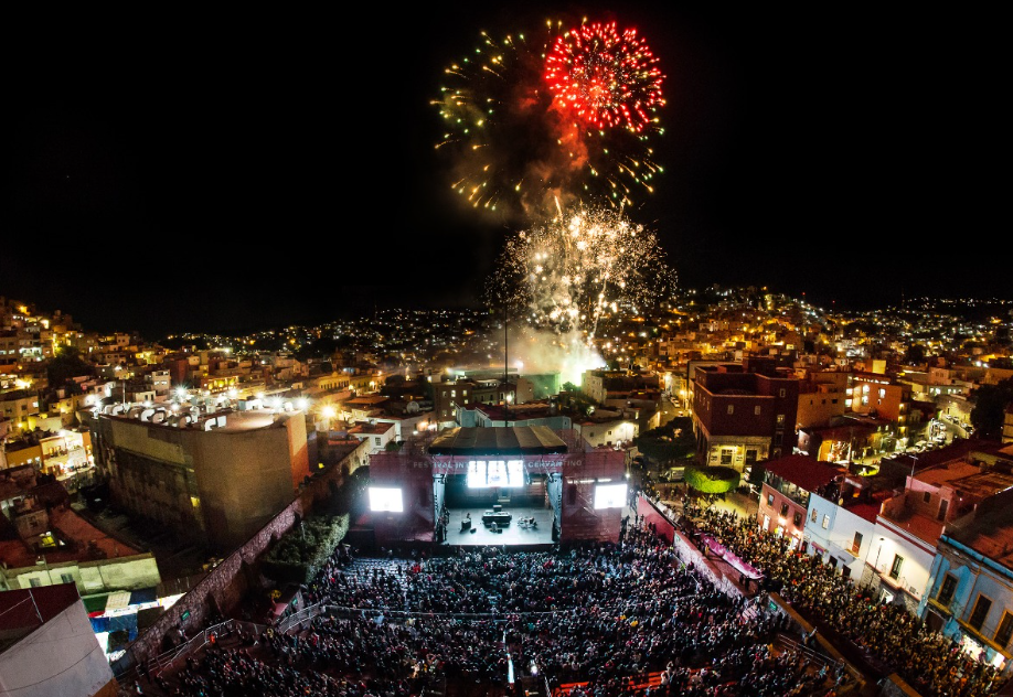 Unen lazos secretarios de turismo de Sonora y Arizona en el Festival Internacional Cervantino