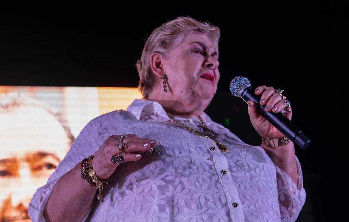 Hospitalizan a Paquita la del Barrio