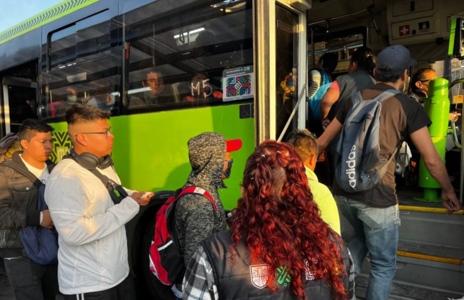 Cierre en Línea 1 del Metro CDMX en forma ordenada