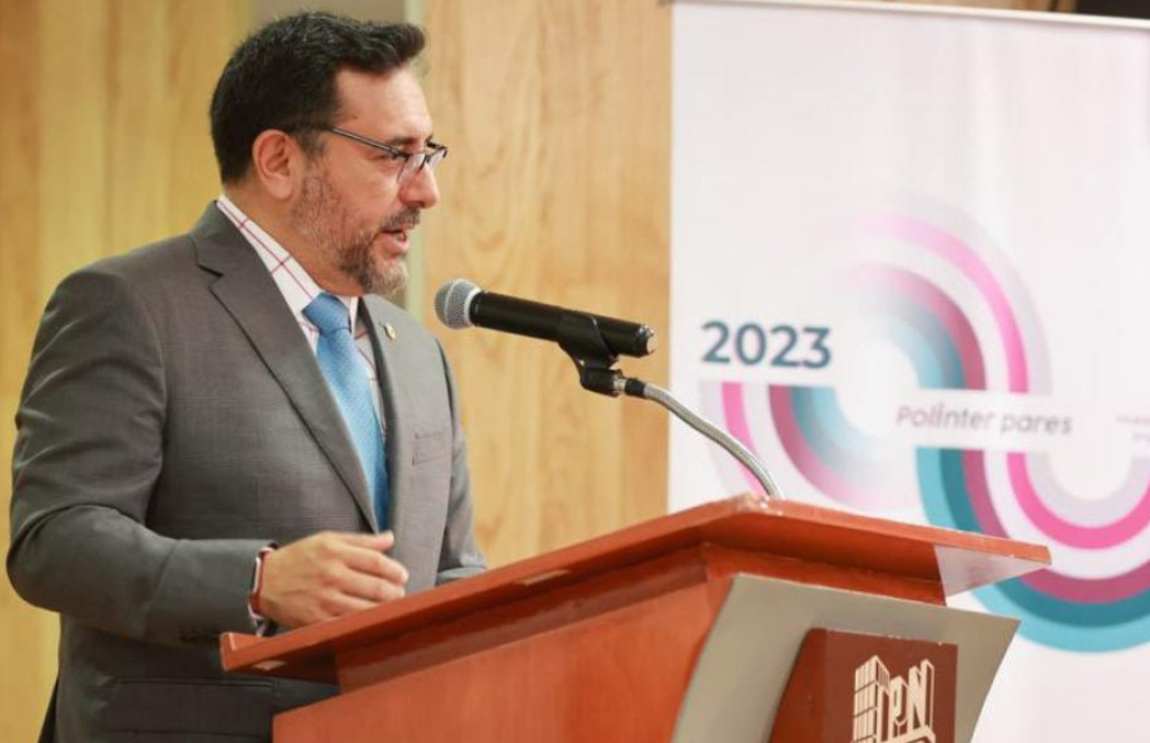López Obrador ratifica a Arturo Reyes Sandoval como director del IPN