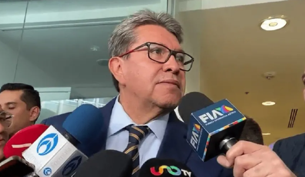 Ricardo Monreal regresa al Senado