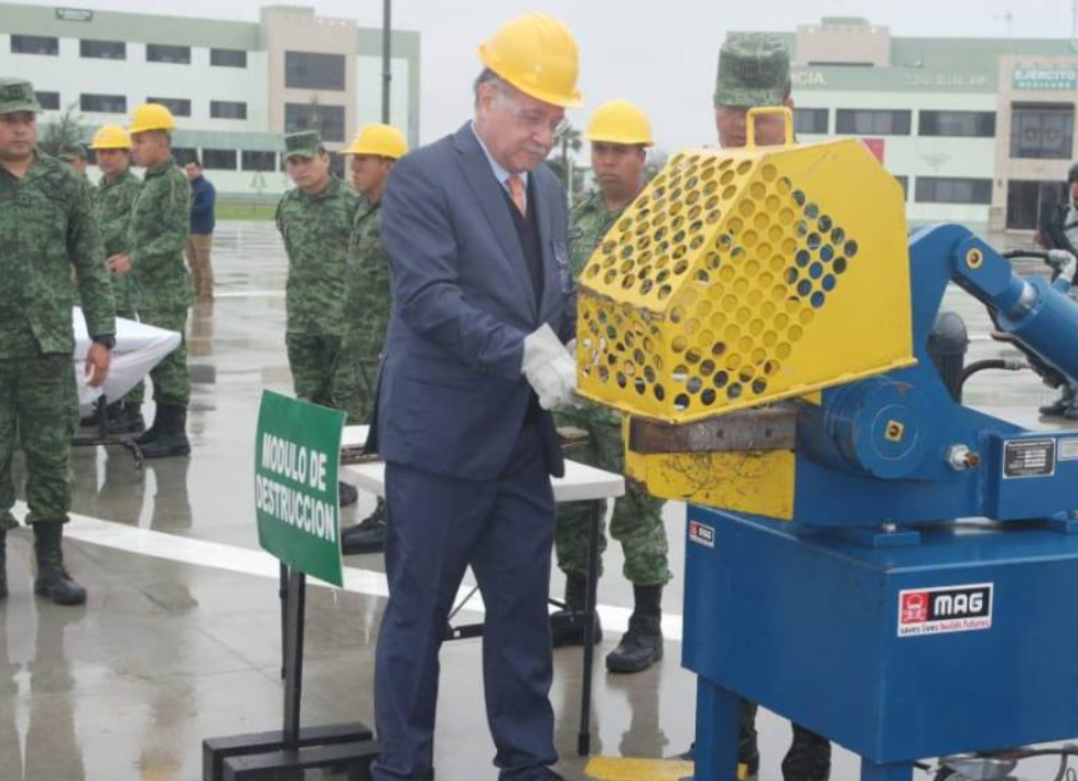 Destruyen cientos de armas decomisadas en Nuevo León