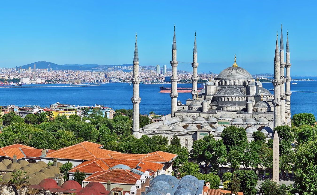 52 millones de turistas visitaron Türkiye en lo que va de año