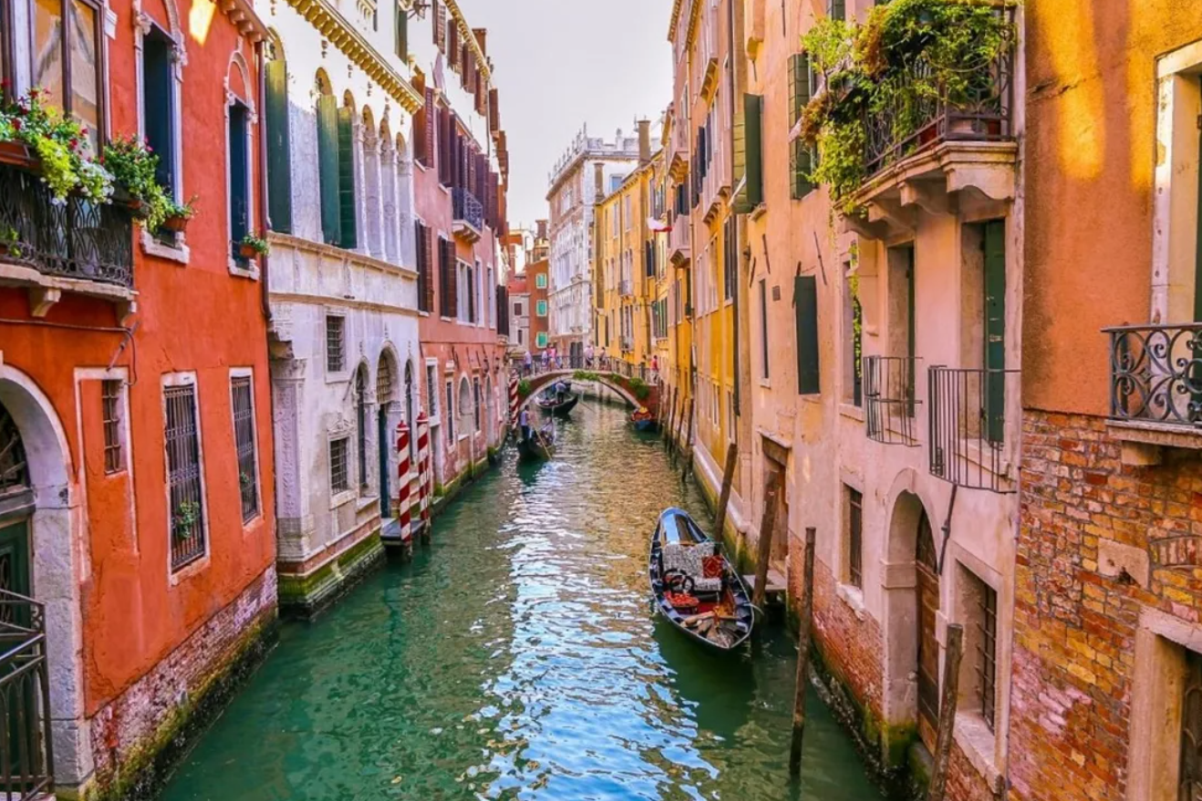Incrementa turismo pese a la inflación en Italia