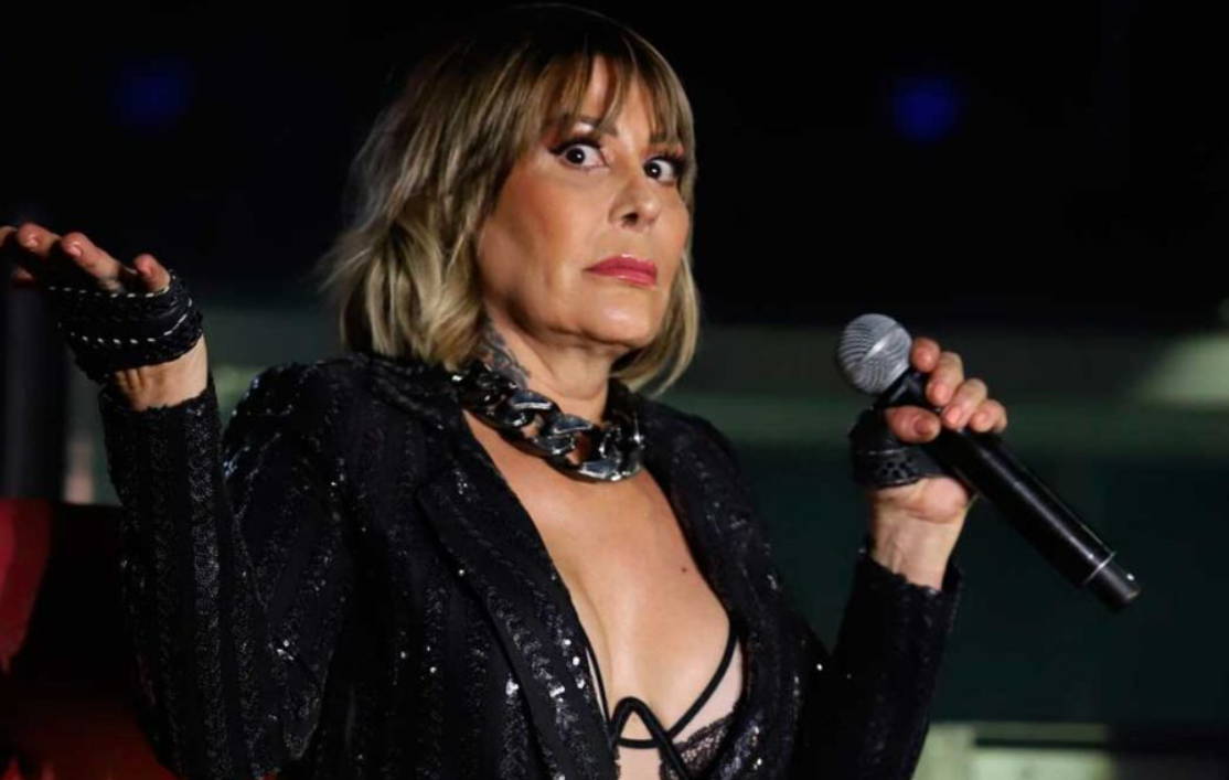 Zafarrancho de Alejandra Guzmán con reportero en el AICM (VIDEO)