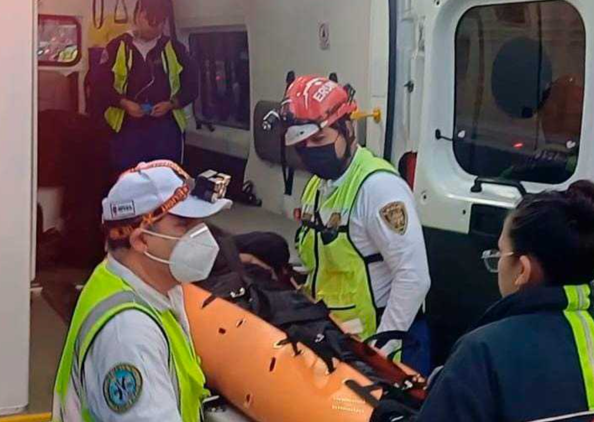 Policías evitaron suicidio en Coyoacán, CDMX