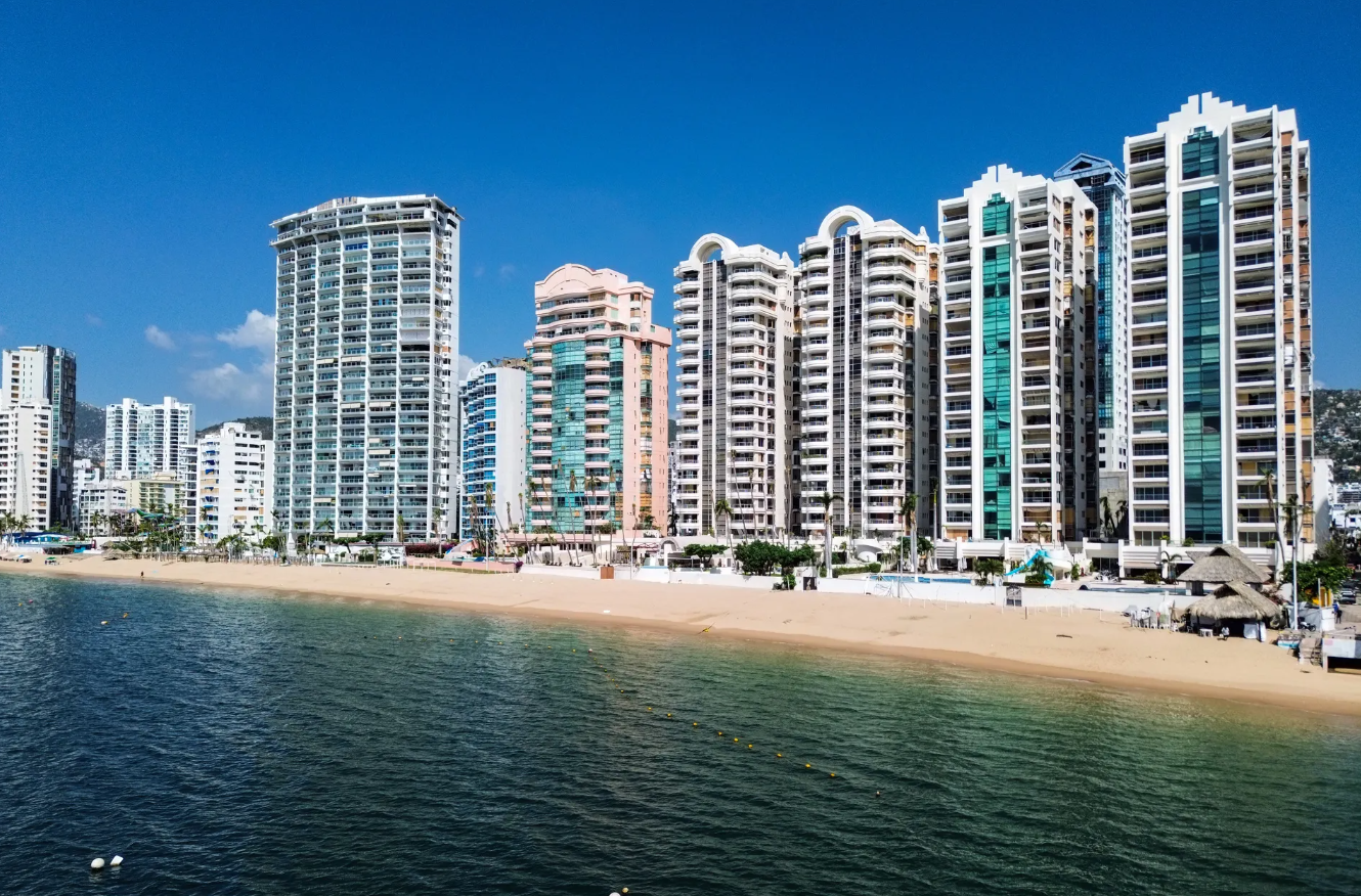 Inicia la recuperación del turismo en Acapulco tras paso de ‘Otis’