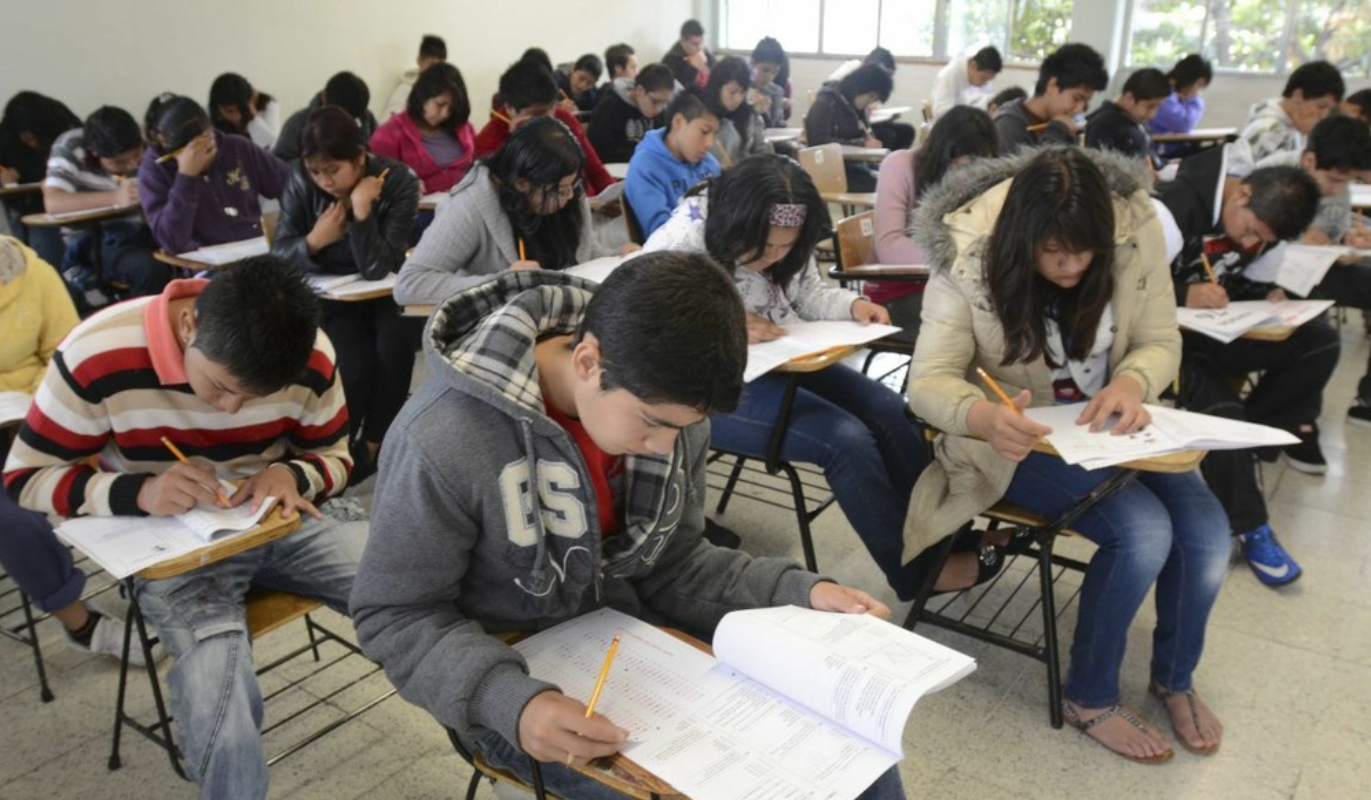 Gobierno de CDMX decreta pase automático a Universidad Castellanos