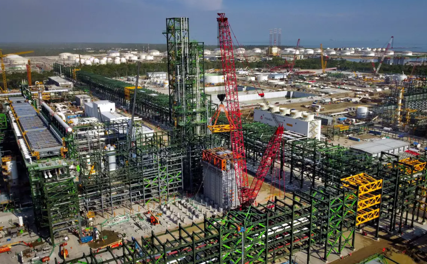 Refinería de Dos Bocas iniciará producción el 31 de enero, anuncia Pemex