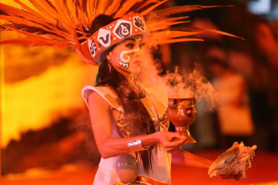 Con emotiva ceremonia cultural y artística el Gobierno Municipal conmemora el 507 Aniversario del Descubrimiento de Isla Mujeres