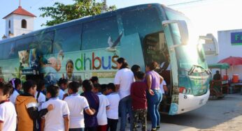 Imparten plática sobre educación vial a estudiantes y padres de familia de Leona Vicario