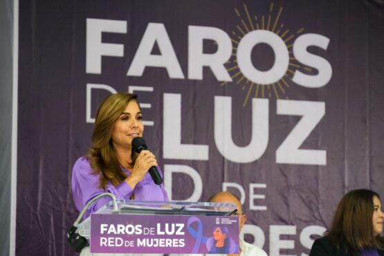 Rinden protesta Redes de Mujeres Jóvenes “Faros de Luz”