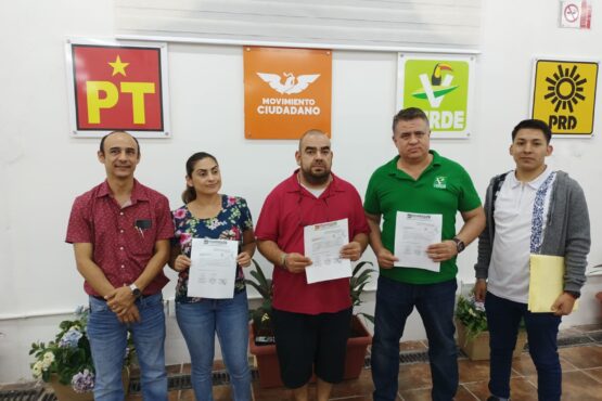 Inscribe coalición Morena-PT-PVEM a sus candidatos a diputados locales