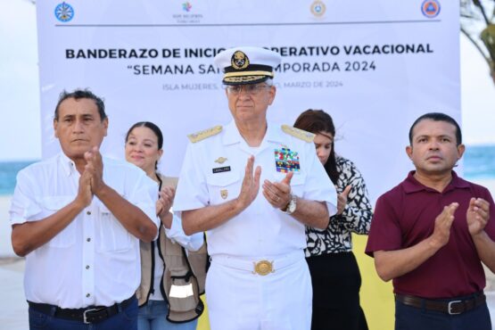 Banderazo del operativo vacacional de Semana Santa