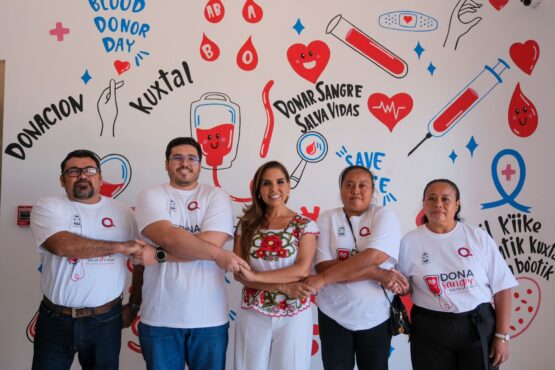 CHETUMAL- Donar sangre es un acto de amor al prójimo, una noble acción que puede cambiar la vida de una persona, expresó la gobernadora Mara Lezama Espinosa en el marco del Día Mundial del Donante de Sangre 2024, “hoy tenemos grandes historias de vida que nos cuentan su testimonio tras esta noble acción”