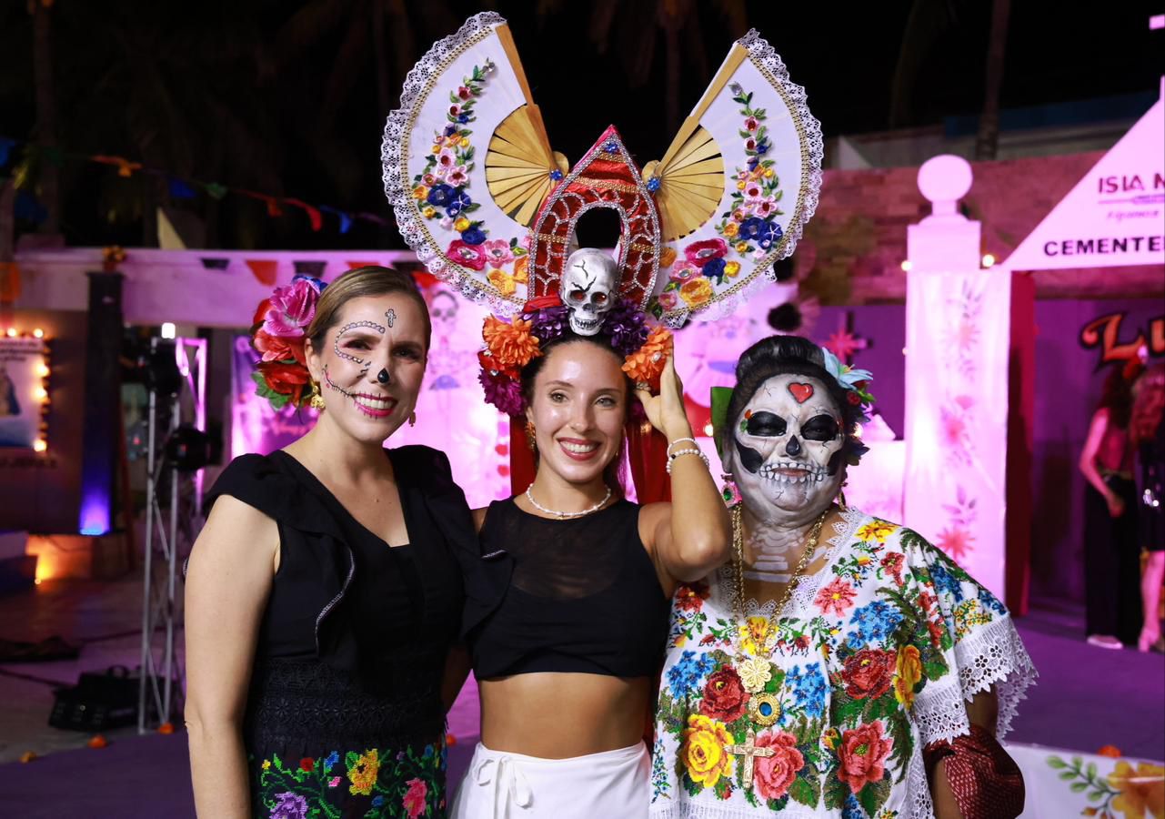 Festival Luz y Vida ‘Entre vivos y Muertos’ incrementa afluencia de visitantes en Isla Mujeres