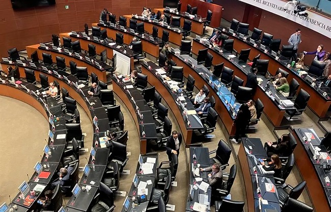 Senado aprueban extinción de 7 órganos autónomos