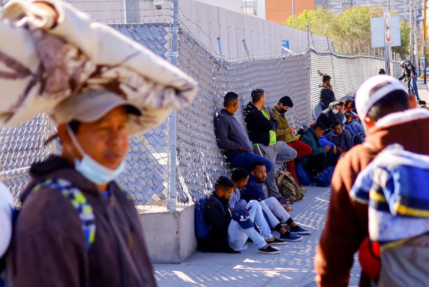 ¿Qué es Quédate en México? El programa que EEUU reactivaría contra la migración