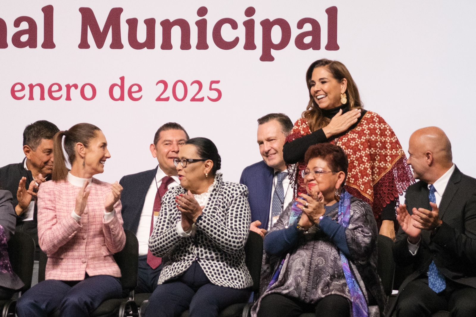Refrenda Mara Lezama compromiso junto a Claudia Sheinbaum en histórico Encuentro Nacional Municipalista con alcaldes