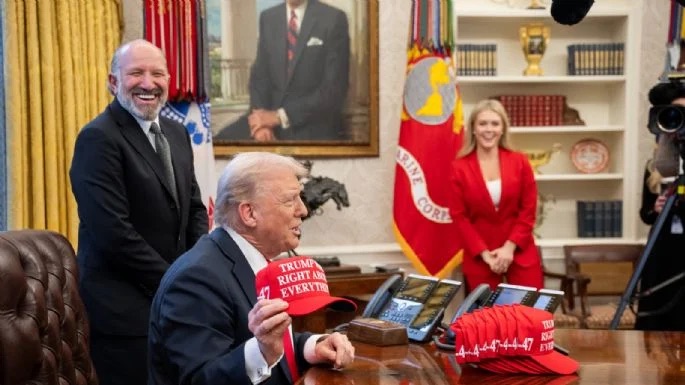 Trump dice que ofrecerá “tarjetas doradas” por 5 millones de dólares para obtener la nacionalidad
