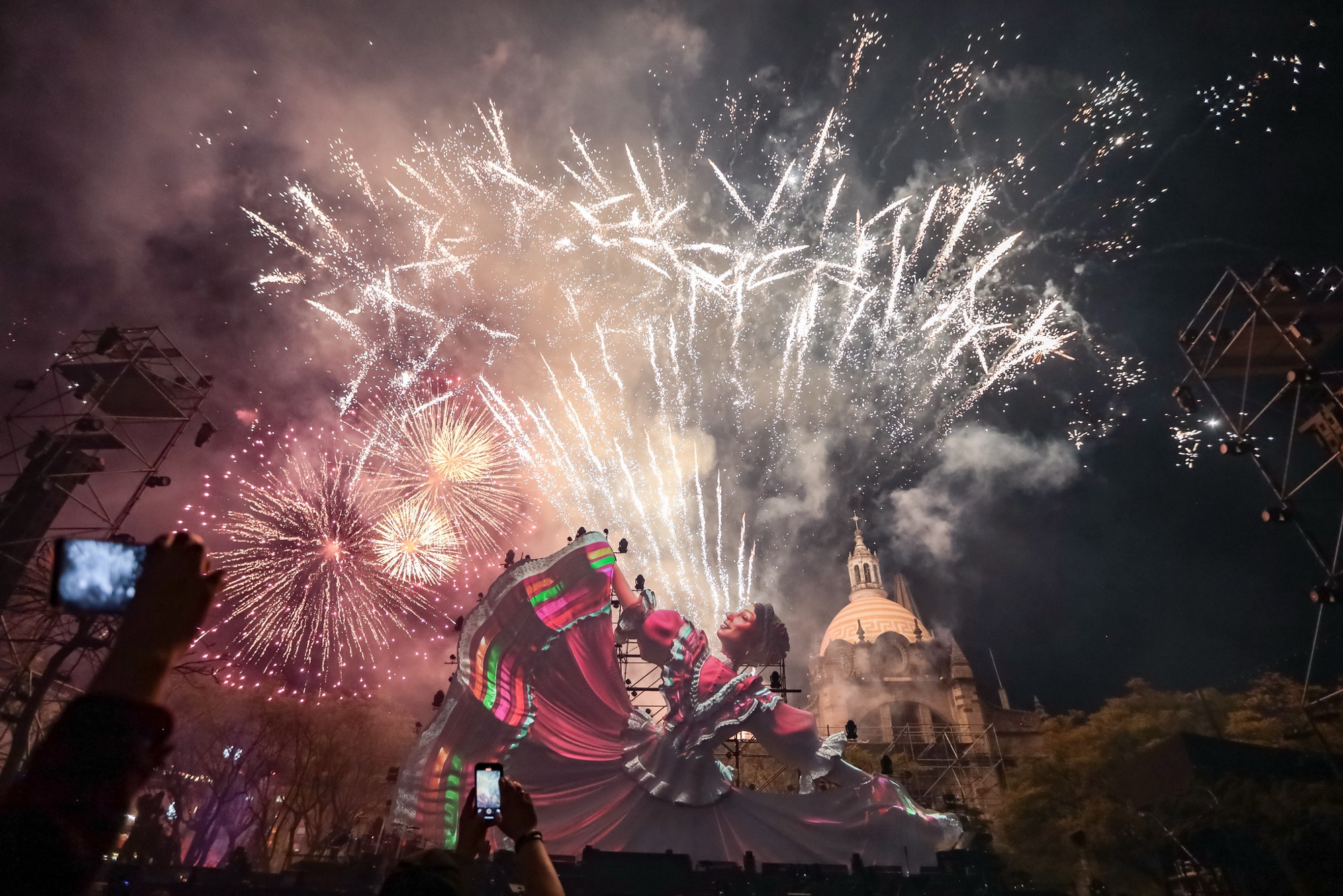Estreno de GDLuz ilumina el corazón de Guadalajara 