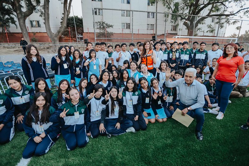Supervisan obras en Unidad Deportiva de Miravalle
