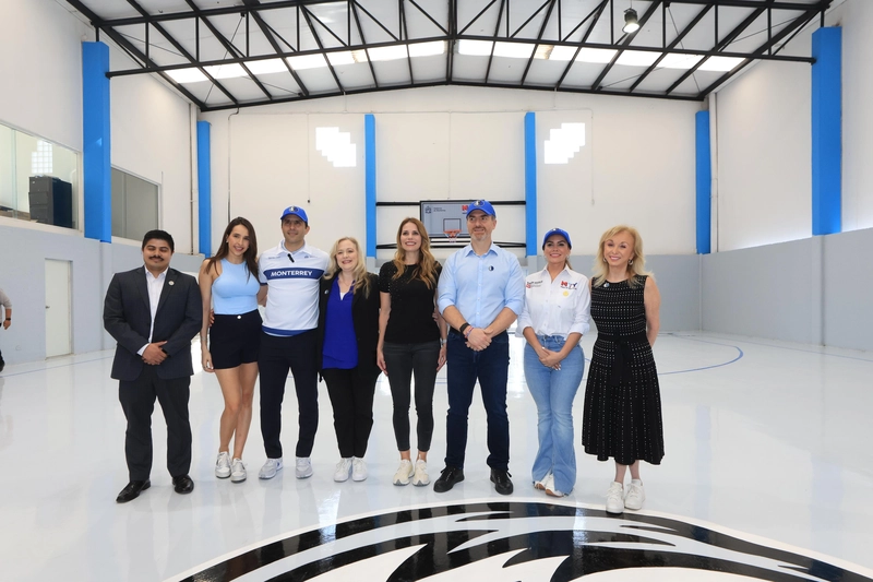 Inaugura Adrián de la Garza canchas renovadas en Ciudad Deportiva