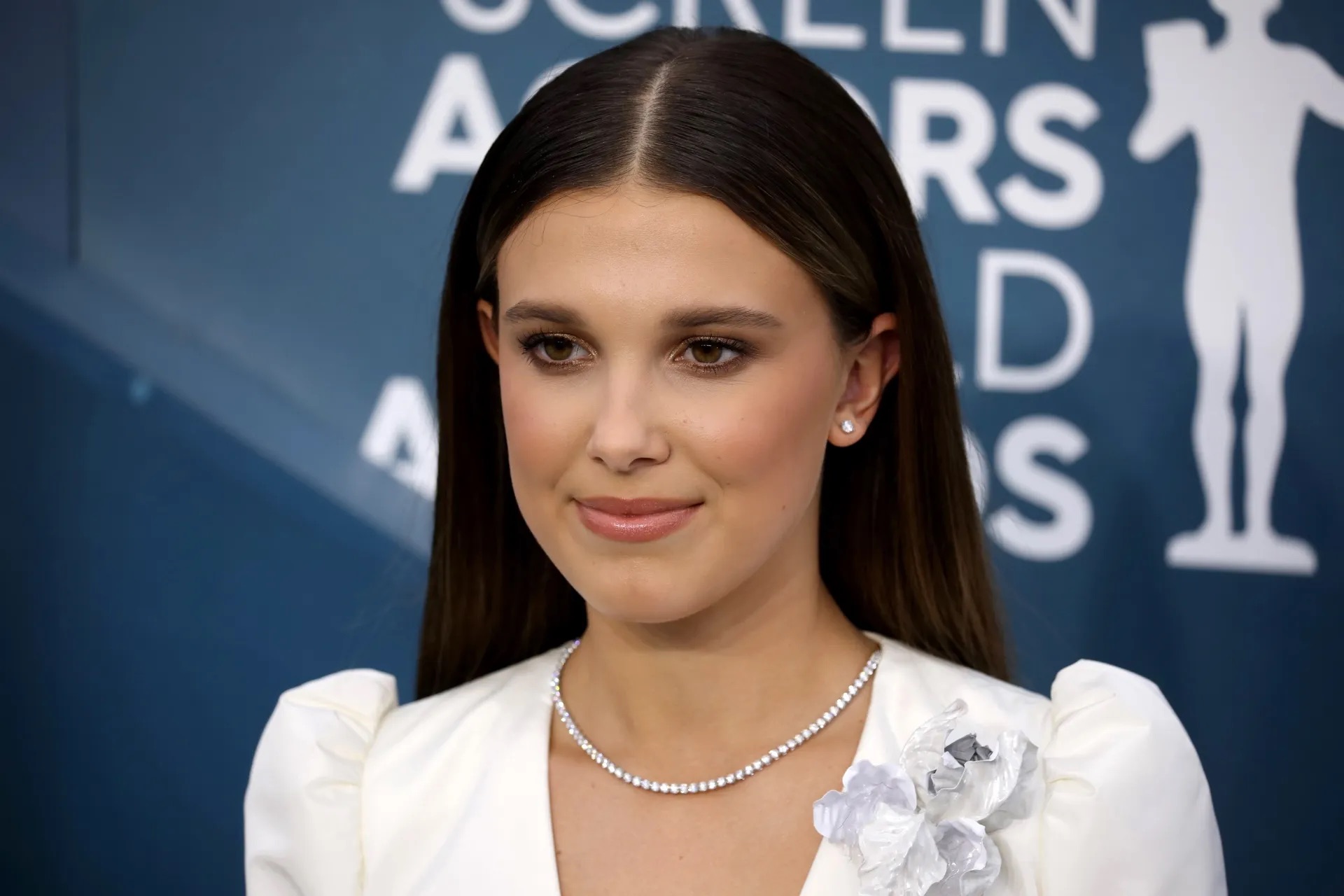 Millie Bobby califica como “acoso médiatico” criticas sobre apariencia