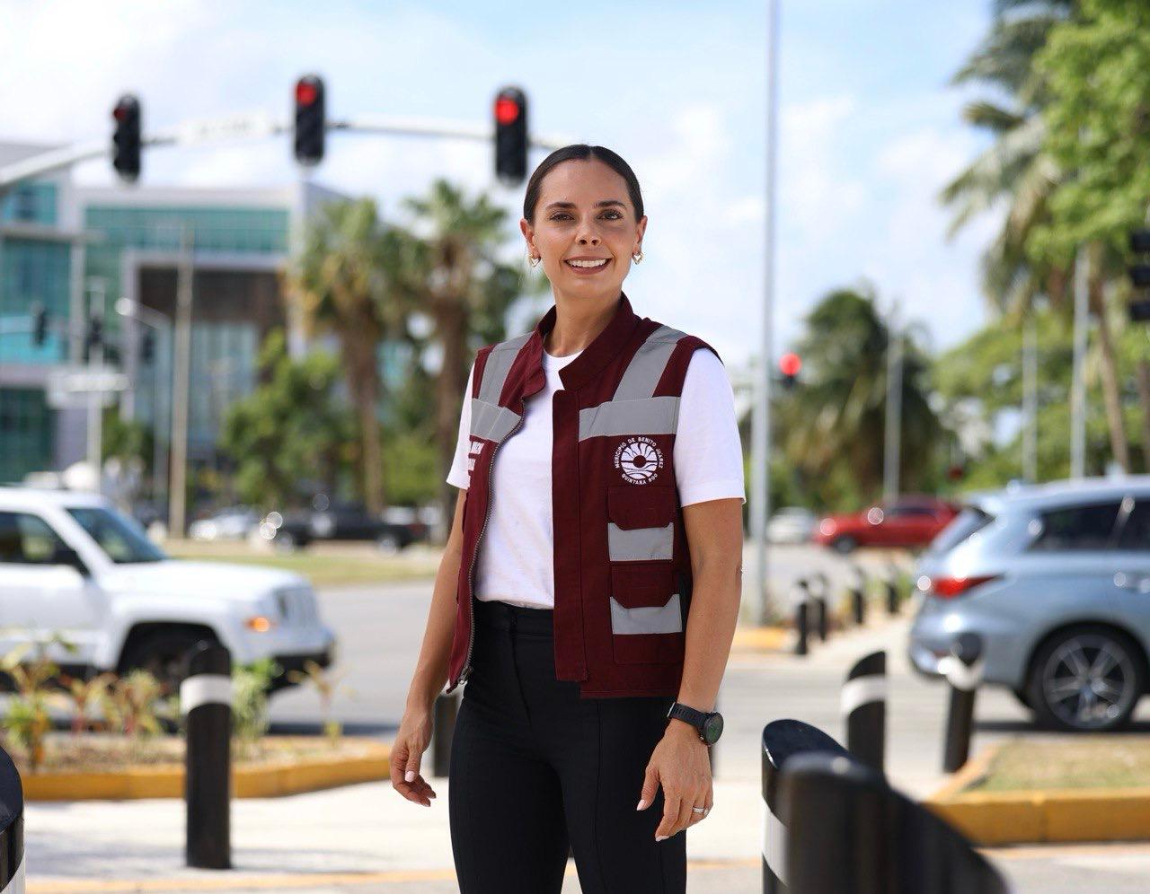 Anuncia Ana Paty Peralta nuevos Semáforos para la Av. 135