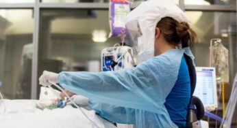 Ofrecen 25 mil dólares a 80 mil trabajadores del sector salud a cambio de su renuncia