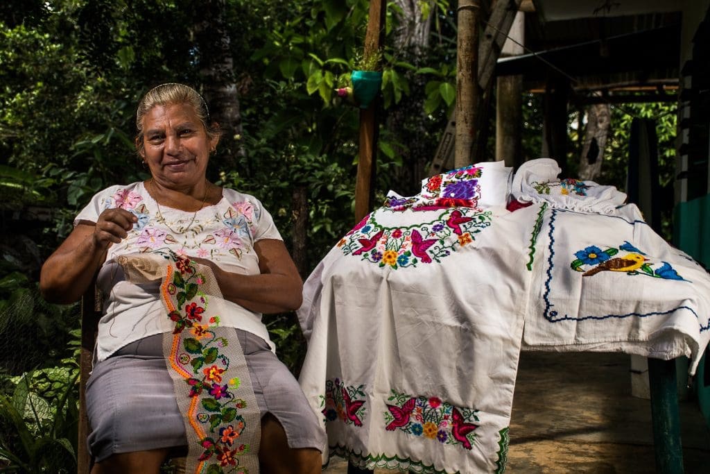 Mujeres mayas en Quintana Roo: Generadoras de economía y líderes del cambio social