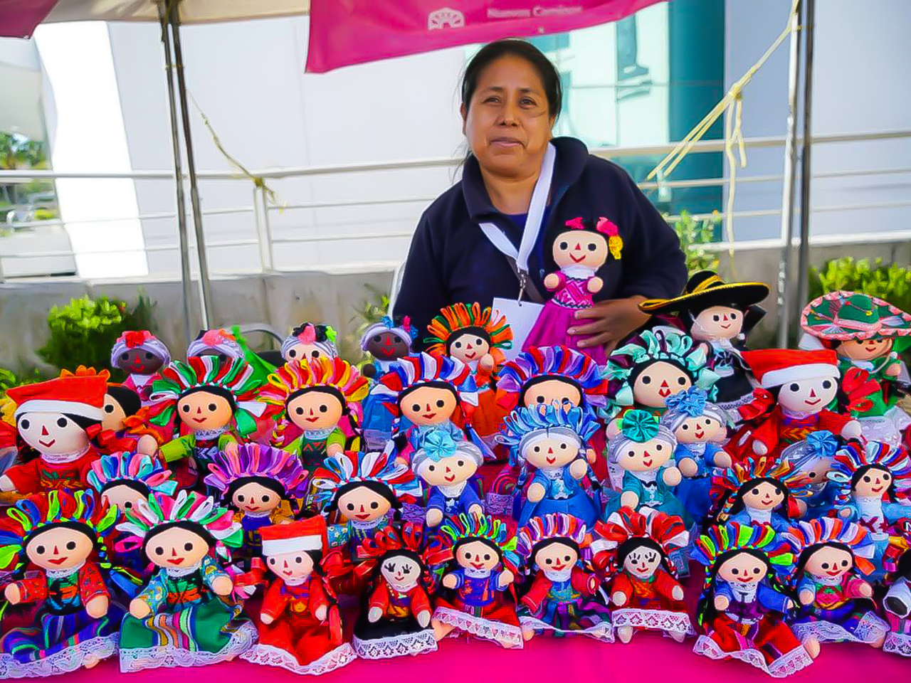 Fortalecen a comunidades indígenas con Feria Tequio Hub Intercultural