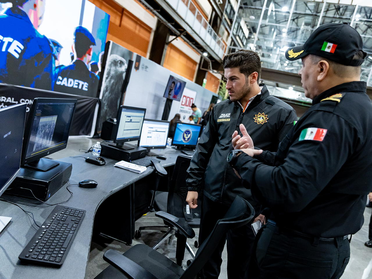 Recorre Samuel García la Expo Fuerza Civil e invita a la ciudadanía a conocer la mejor policía de México