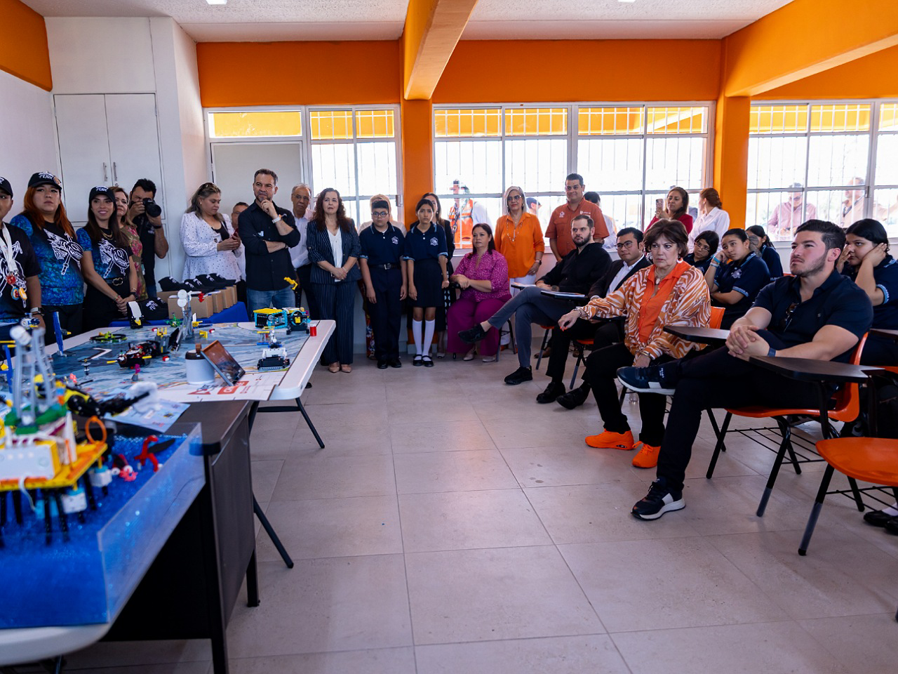 Entrega Gobernador aulas y equipamiento escolar a planteles del Municipio de Juárez